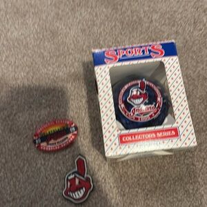 Cleveland Indians collector lot- 2 magnets and a Christmas ornament